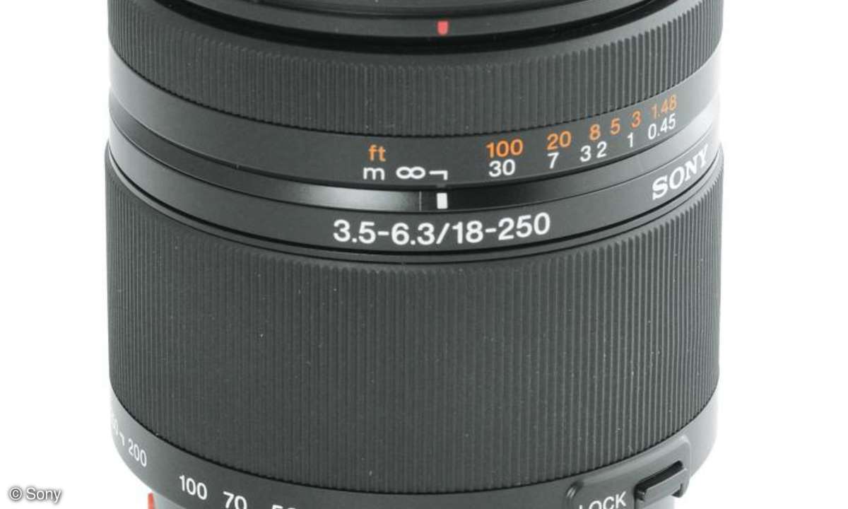 ony SAL 3,5-6,3/18-250 mm DT an Sony A77 im Test