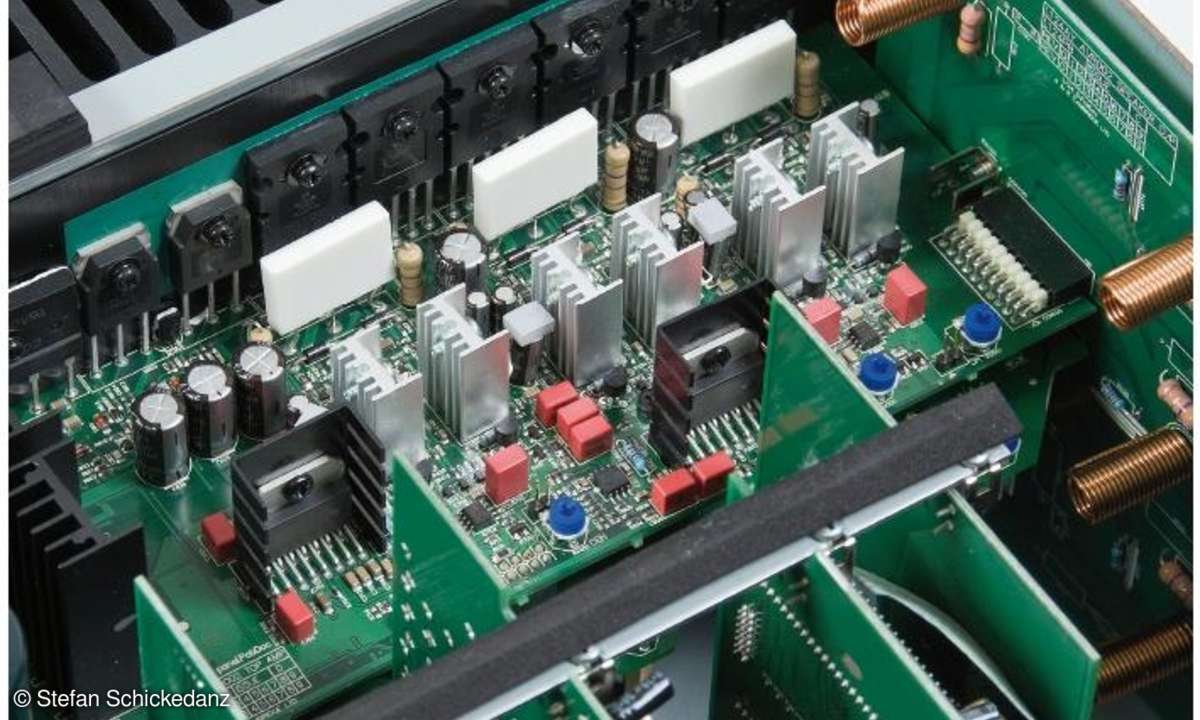 Der Arcam AVR 500 in Bildern