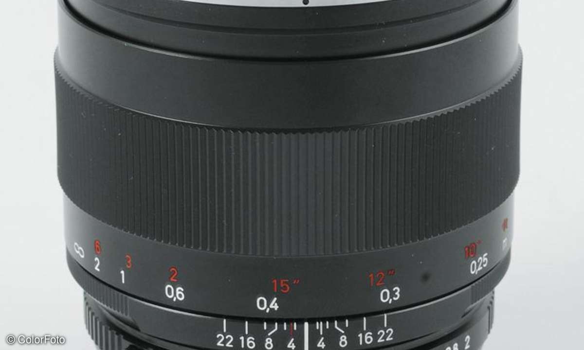 Zeiss Distagon T* 2/25 mm ZF.2
