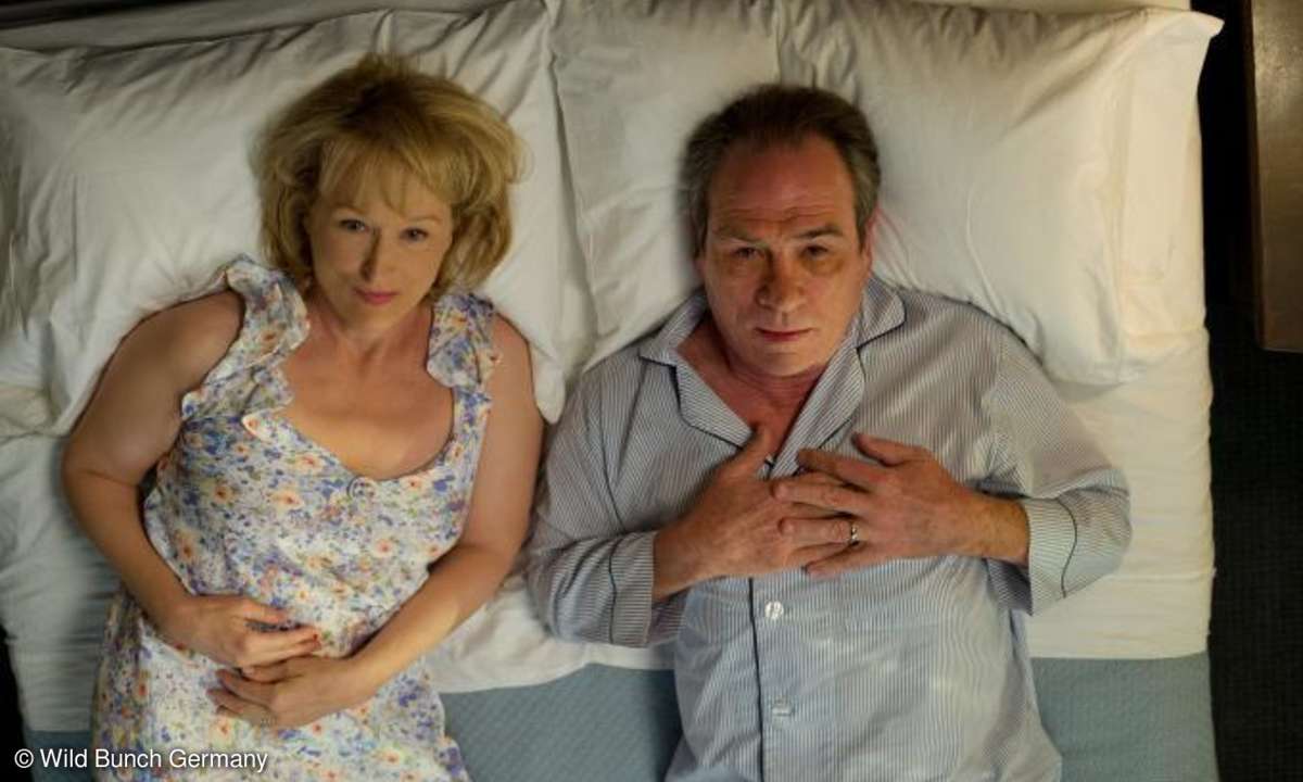 An die Nähe müssen sich Arnold (Tommy Lee Jones) und Kay (Meryl Streep) erst wieder gewöhnen.