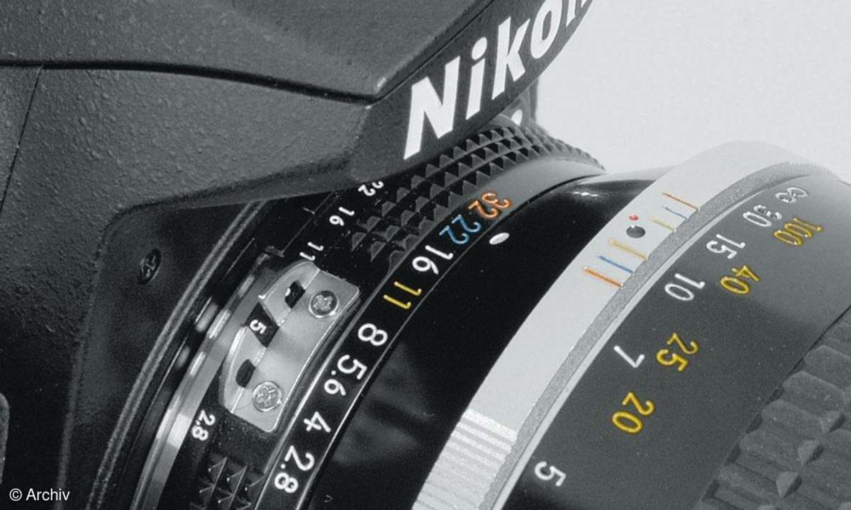 Nikon D200 Bedienelemente/ Blendenring Nikkor 180ED