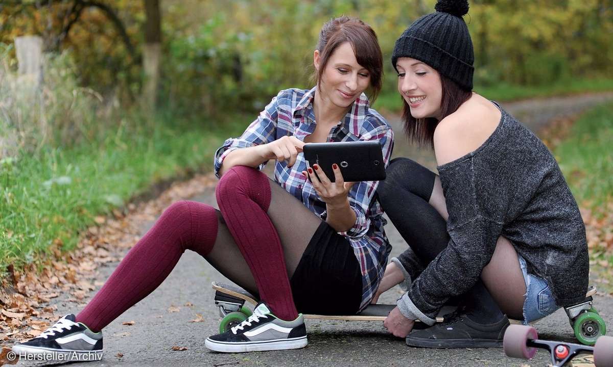 Das Smart Tab II7 wiegt 400 Gramm und passt in fast jede Jackentasche.
