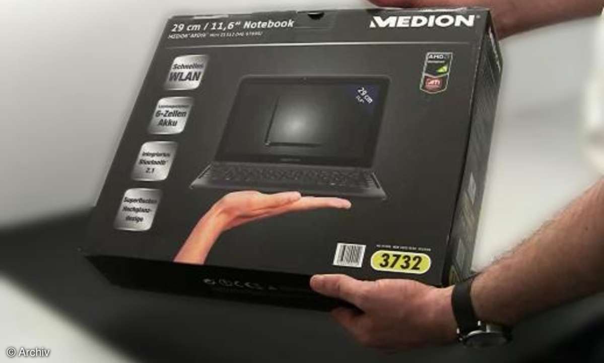 Frisch aus der Box - Aldi Netbook Medion Akoya E1312 - 01