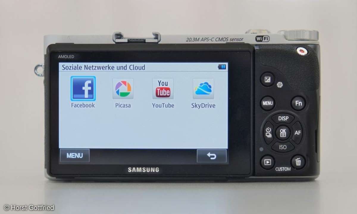 Samsung NX 300 - Social Media Upload