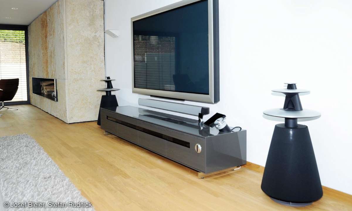Bang & Olufsen Fernseher und Surroundsystem