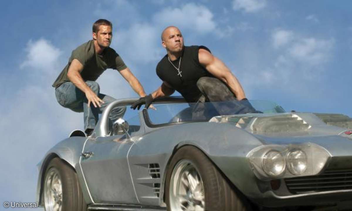 Albern und aufregend wie eh und je: Brian (Paul Walker, links) und Dom (Vin Diesel) ziehen PS-Stunts durch, die wirklich nicht zum Nachahmen gedacht sind.