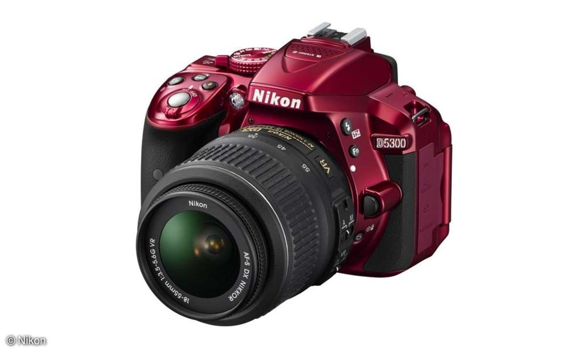 Nikon D5300 - rot