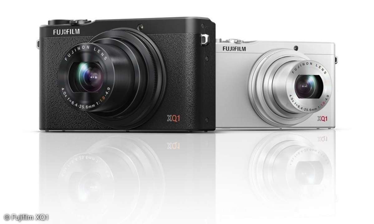 Fujifilm XQ1 - Silber und Schwarz - Front