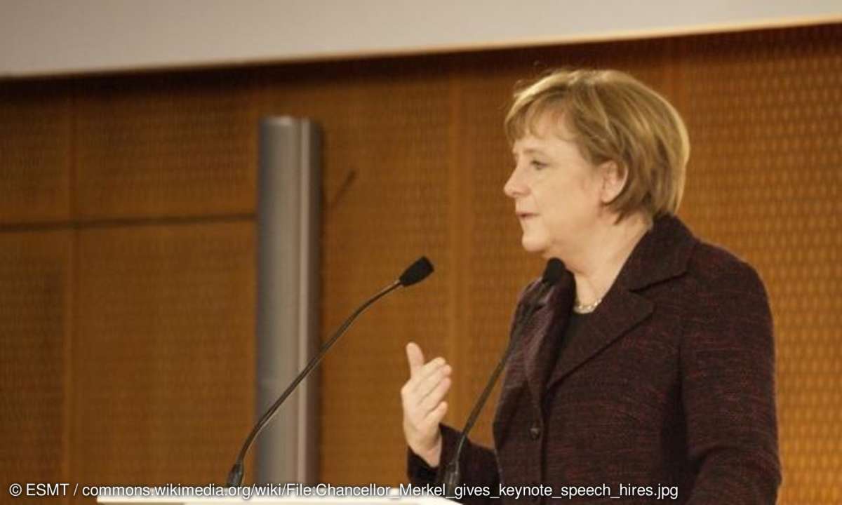 Merkels Schlandkette: Ein Goldschmied aus Rheinland-Pfalz freut sich über einen Twitter-Hype.