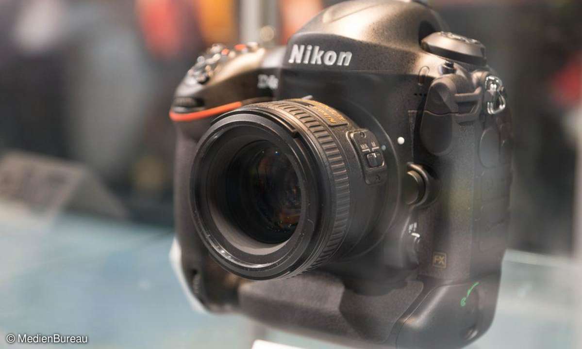 Nikon D4S - Vorne