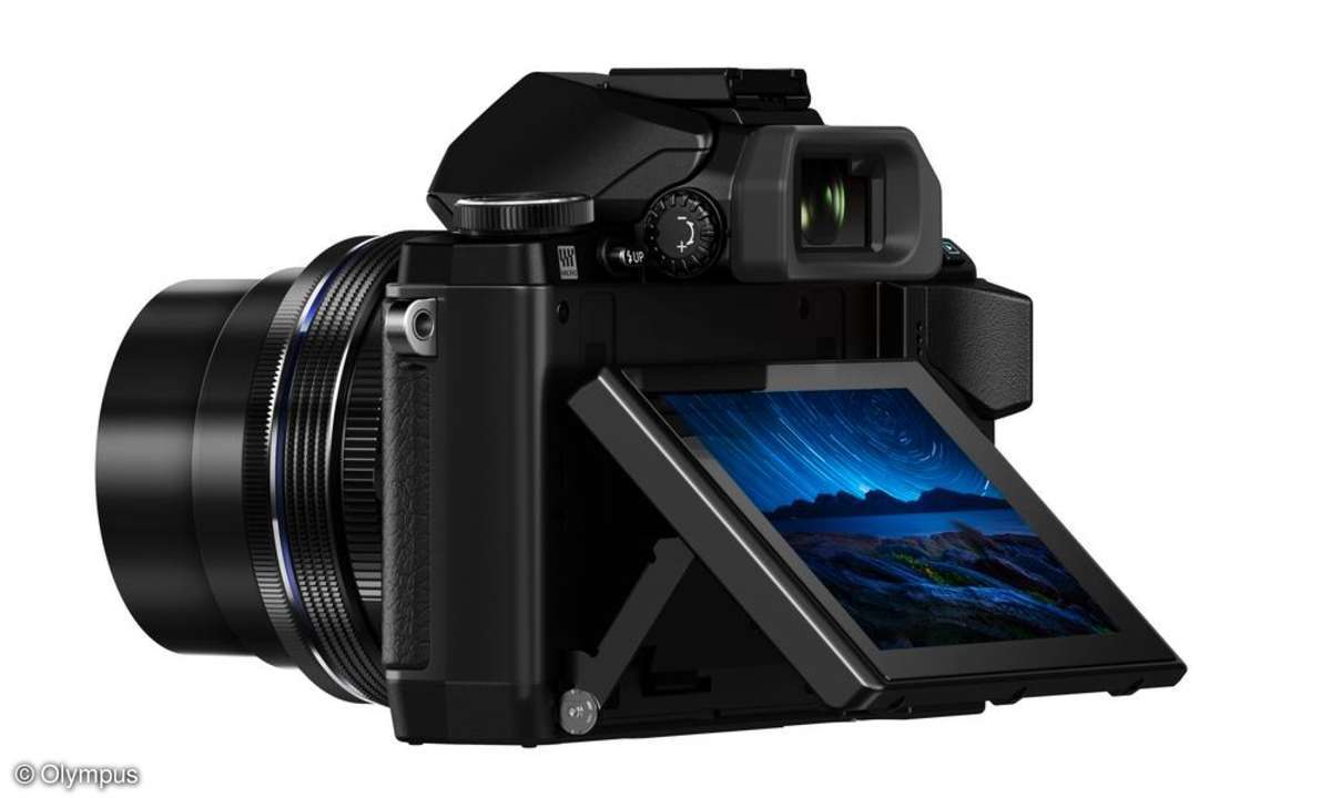 Olympus OM-D E-M10 - geklapptes Display