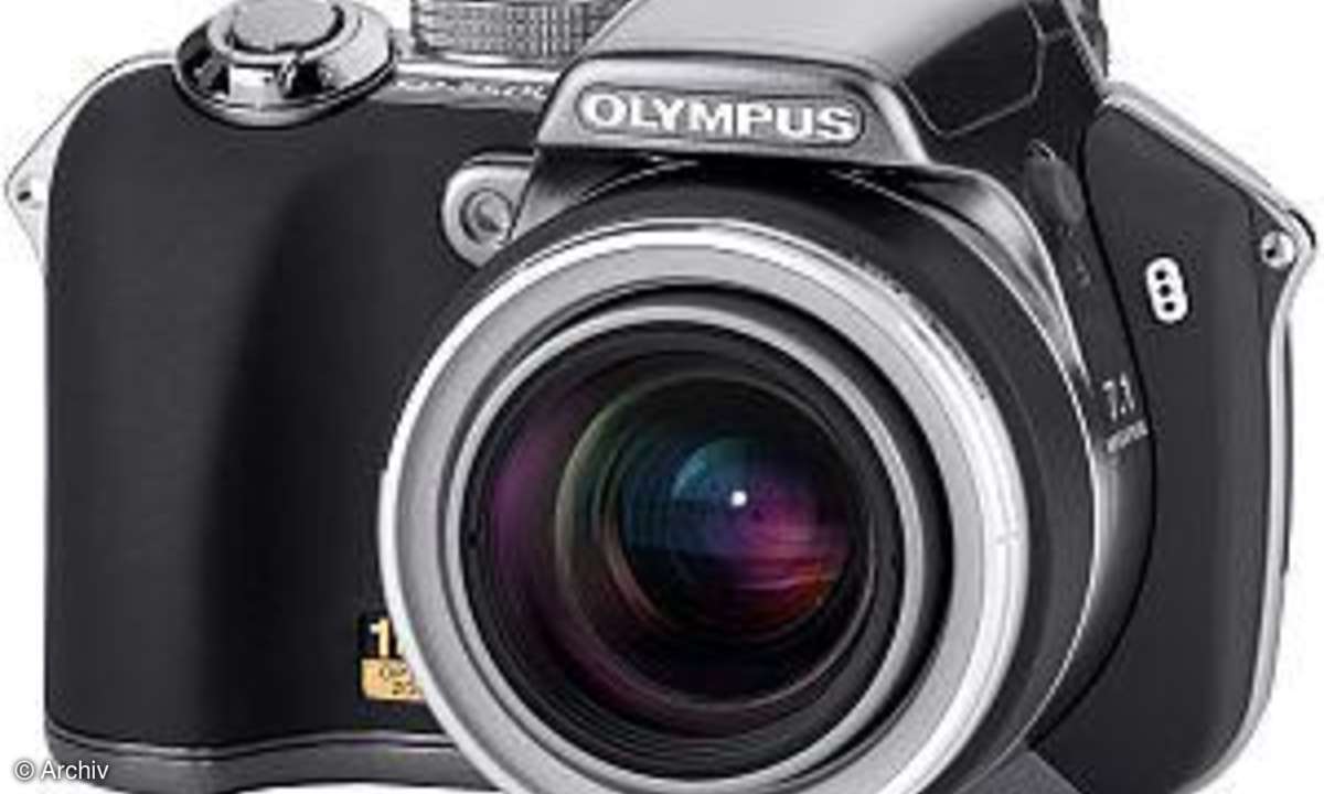 Digital-Kameras: Olympus SP-550 UltraZoom